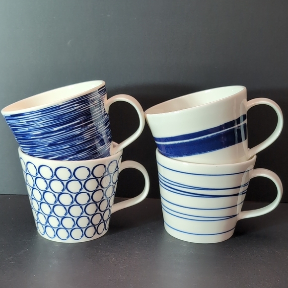Royal Doulton Pacific set of 4 Blue/White Porcelain Coffee Cups. - Picture 1 of 11